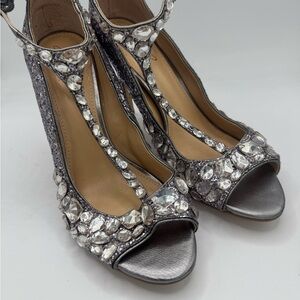 Jewel Badgley Mischka Silver Embellished Stiletto Heels